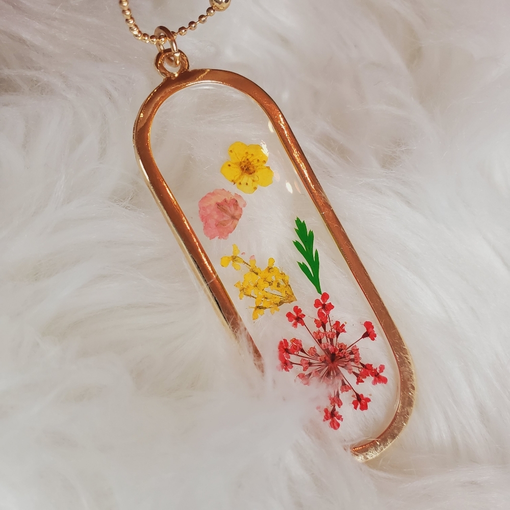 Dried flower boho pendant necklace gold tone - Picture 3 of 7